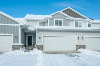 Building Photo - 9649 Crowning Dr
