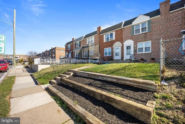 Foto del edificio - 3006 Heather Rd