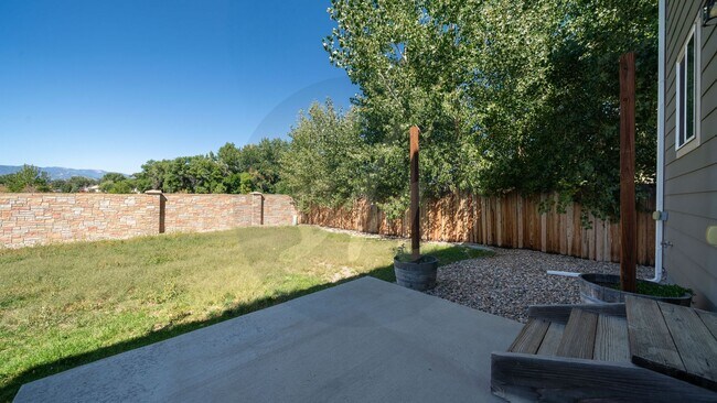 Photo - Lovely Three Bedroom Home with Mountain Views