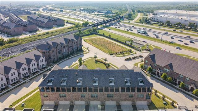 Building Photo - 2452 Siskiyou St