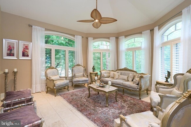 Building Photo - 7841 Montvale Way