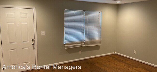 Foto del edificio - 2 br, 1.5 bath House - 2422 Hampstead Drive