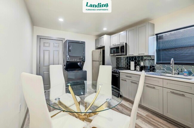 Building Photo - 3821 Redbud St