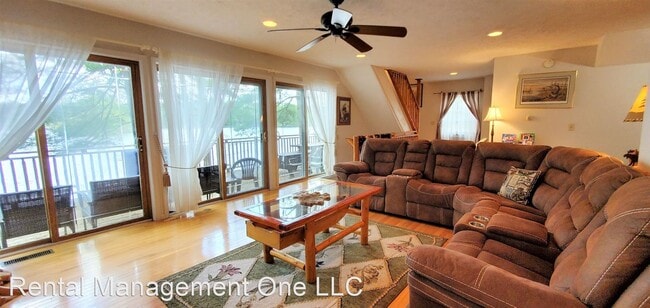 Building Photo - 3 br, 3 bath House - 4390 Lakeview Trail