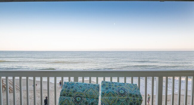 Foto del edificio - OCEANFRONT GETAWAY OFF-SEASON MONTHLY RENTAL