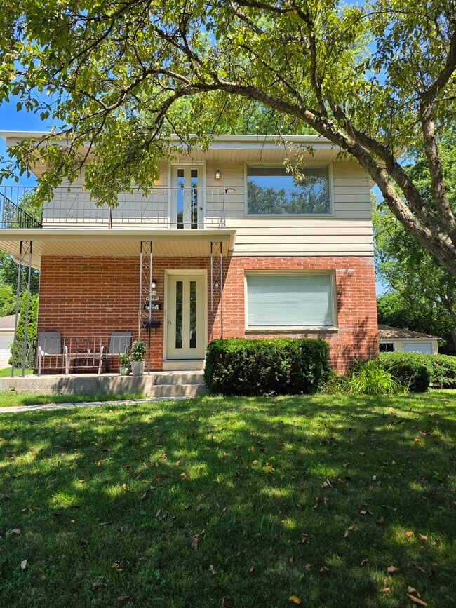 Building Photo - N70W5780 Bridge Rd