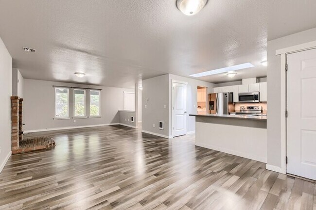 Foto del edificio - 11220 200th Street East, Graham, WA, 98338