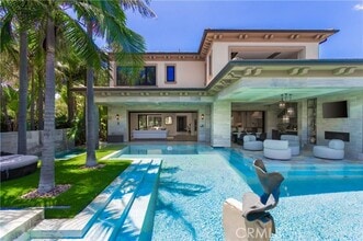 Building Photo - 121 Amber Sky