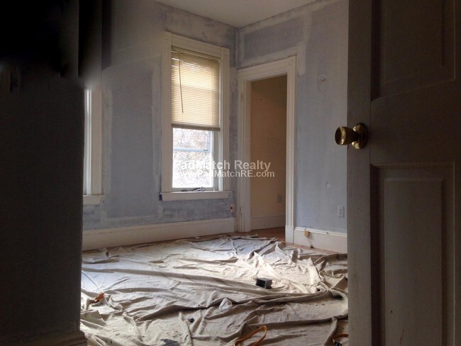 Building Photo - 26 Parsons St