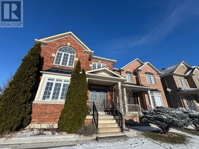 Photo du bâtiment - 13 Woodway Ln