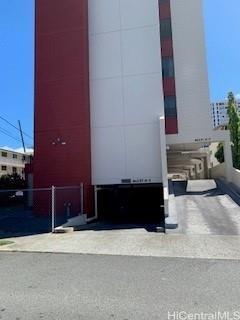 Building Photo - 1138 Hassinger St