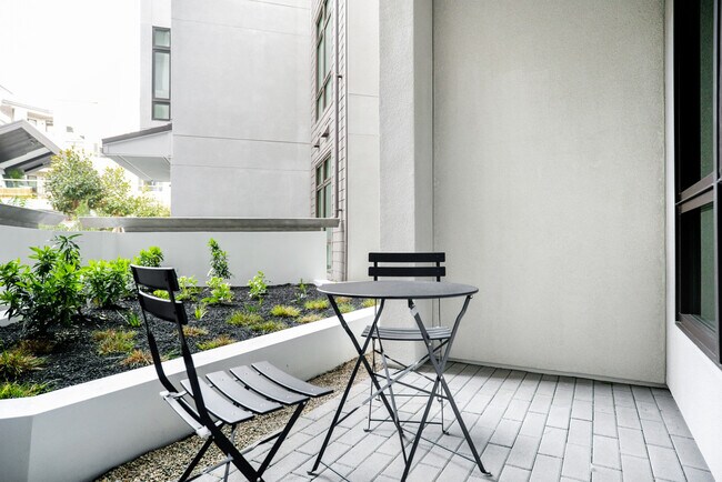 Foto del edificio - 605 E Evelyn Ave