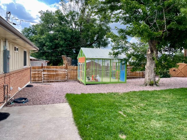 Foto del edificio - 2610 E Bijou St