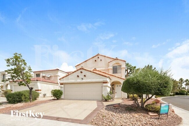 Building Photo - 2085 Waverly Cir