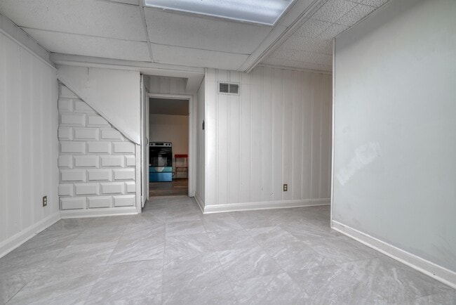 Building Photo - 1207 St Andrews Way