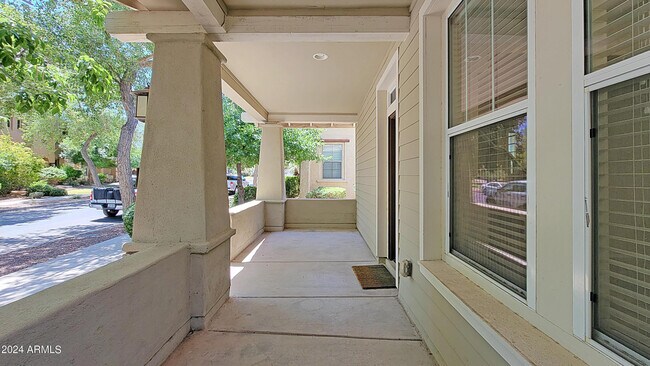 Foto del edificio - 21156 W Elm Way
