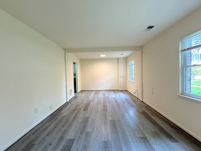 Foto del edificio - Comfortable Unit with Functional Layout