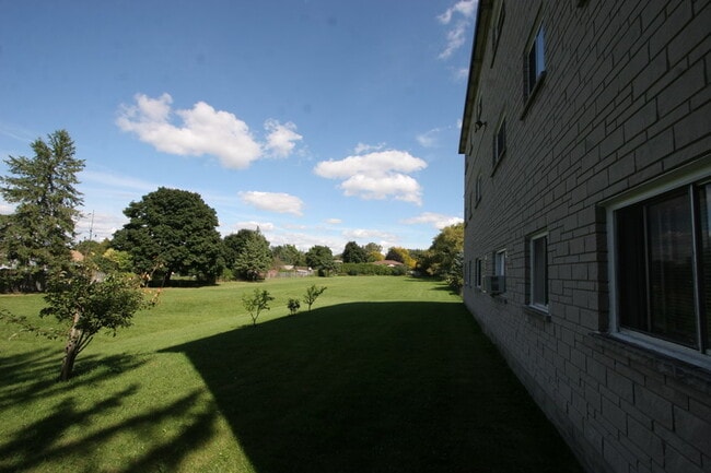 Building Photo - 716 Sevilla Park Pl
