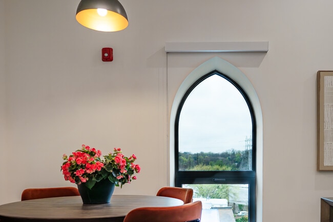 Building Photo - The Roe at Manayunk Apartments and Townhomes