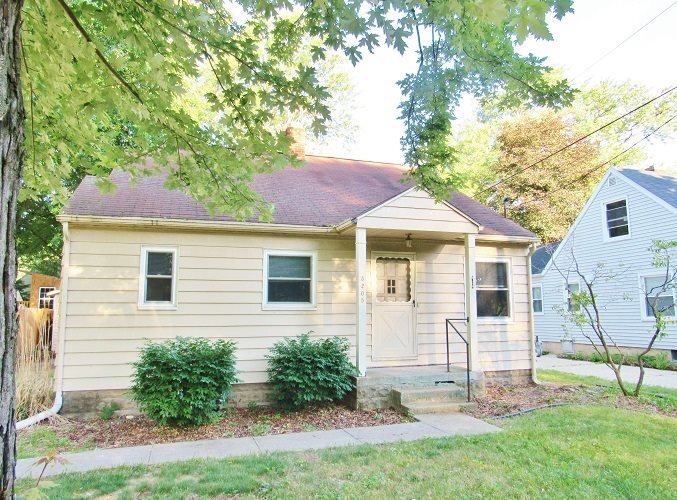 3205 Dartmouth Dr, Midland, MI 48642 House Rental in Midland, MI