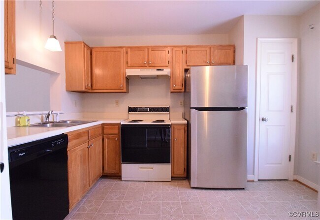 Building Photo - 7211 Shelton Ct