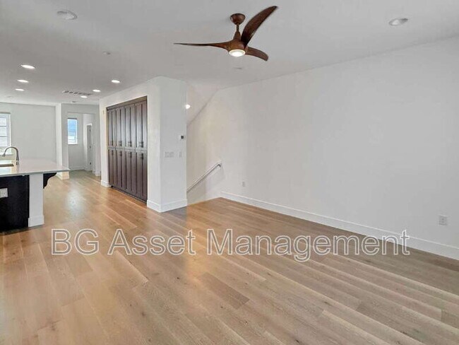 Foto del edificio - 223 Bolt Ct