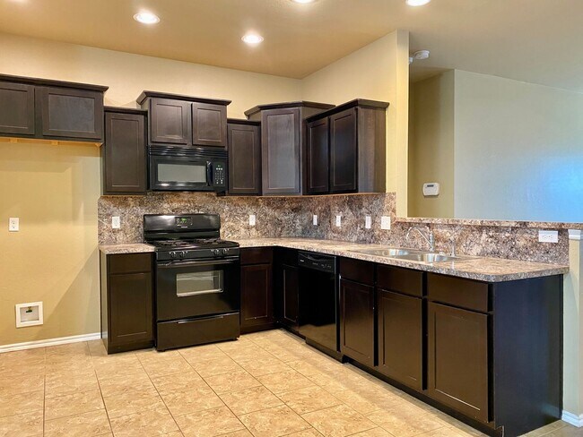 Foto del edificio - Great 3 Bedroom 2 Bath Home in Piedmont