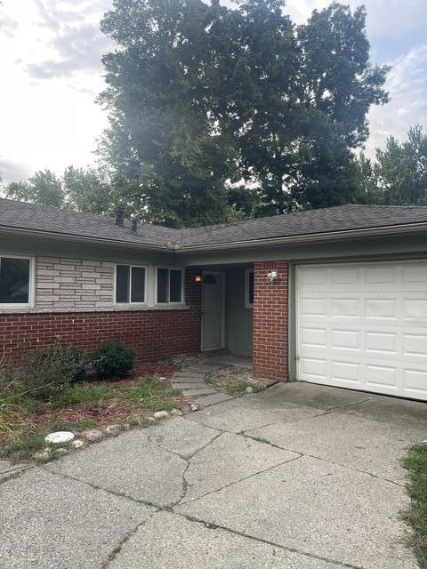Foto del edificio - 23484 Larkshire St
