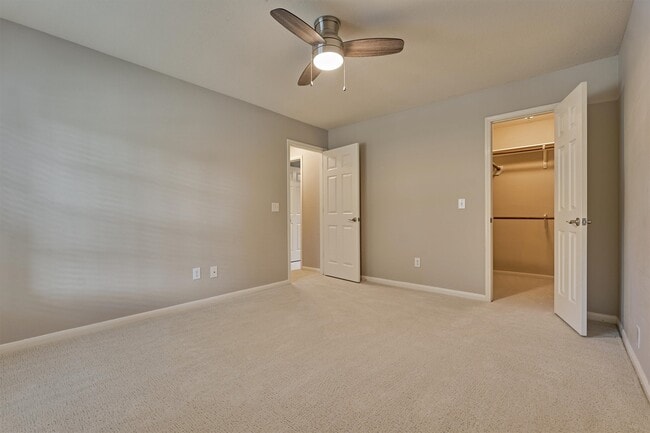 Building Photo - 170 N Dreamweaver Cir