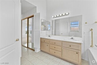 Building Photo - 7704 Rockfield Dr