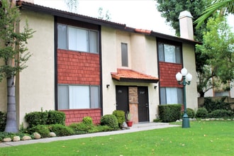 Building Photo - 1708 E G St