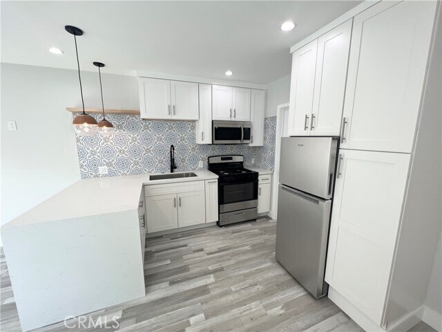 Building Photo - 4225 W 120th St