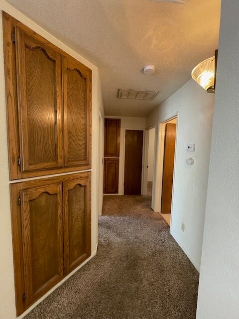 Foto del edificio - 49400 River Park Rd