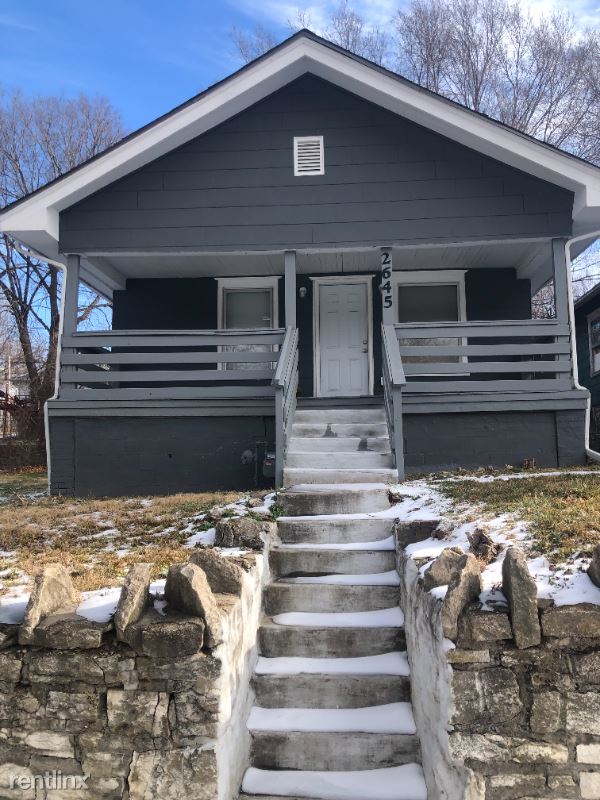 Foto principal - 3 br, 2 bath House - 2645 N Mill St.