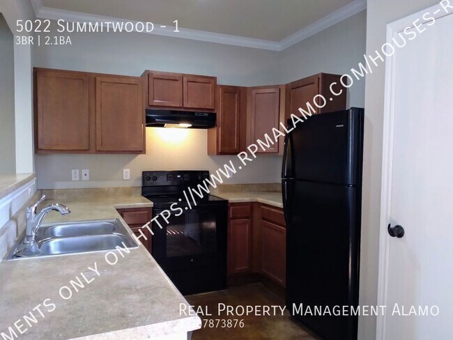 Foto del edificio - 5022 Summitwood-1