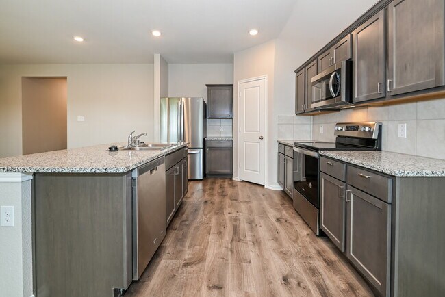 Building Photo - 2618 Saldana Dr