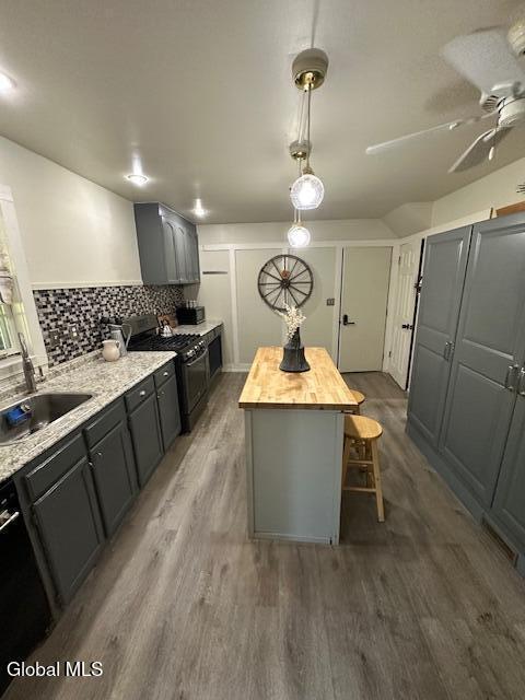 Foto del edificio - 1111 Laural Ln