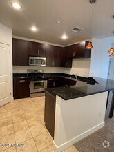 Building Photo - 945 E Playa Del Norte Dr