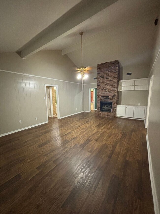 Building Photo - South Bossier!