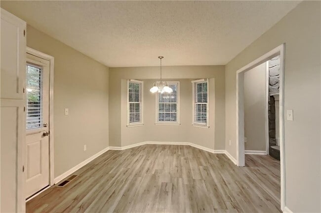 Foto del edificio - 266 Grapevine Dr