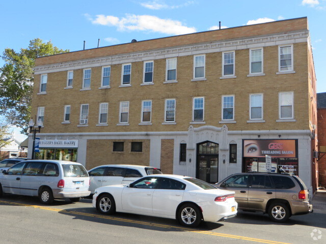 Building Photo - 3 S Main St