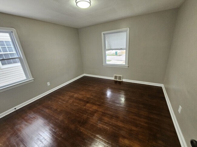 Foto del edificio - 19807 Gardenview Dr