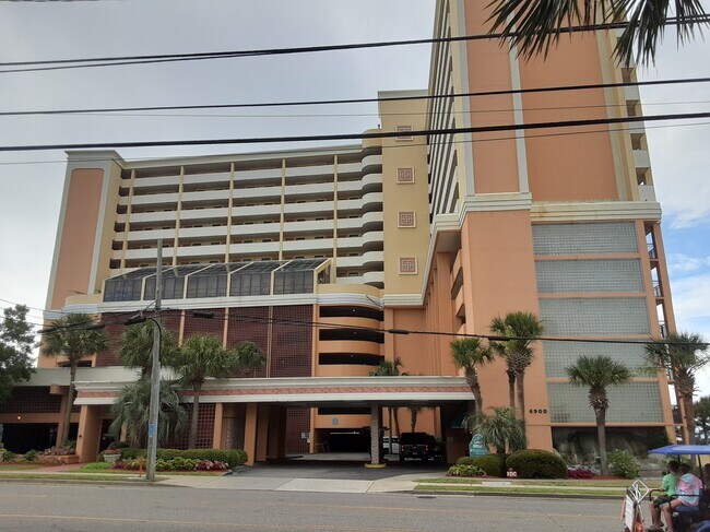 Foto del edificio - 6900 N Ocean Blvd