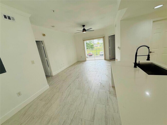 Foto del edificio - 3712 Castle Pines Ln