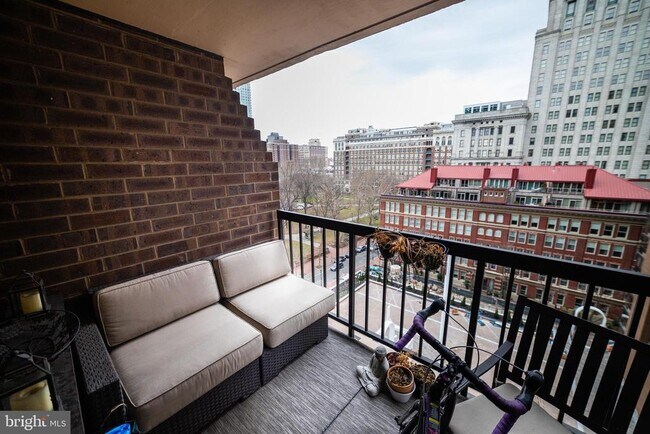 Foto del edificio - 241 S 6th St
