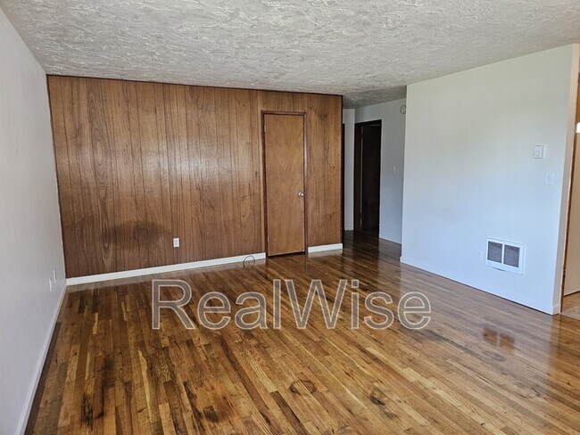 Foto del edificio - 614 NE Anderson St