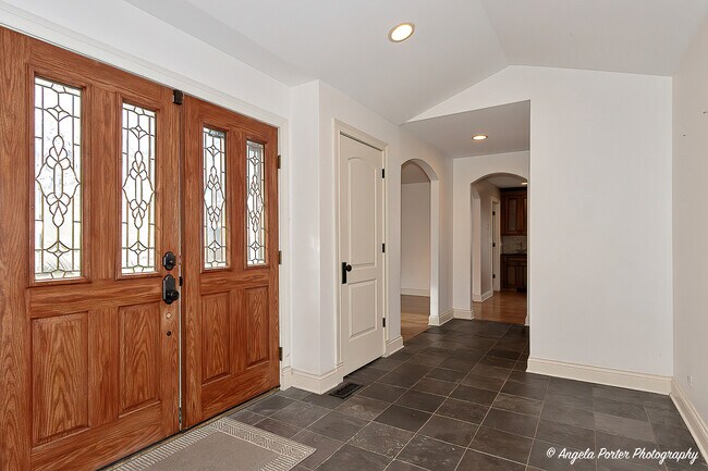 Foto del edificio - 756 Stonegate Rd