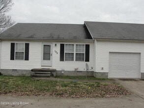 Building Photo - 112 Laura Ln