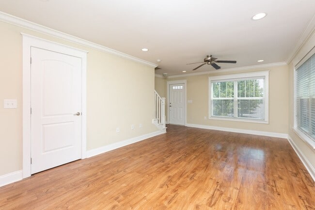 Building Photo - 1850 Candlewood Ct