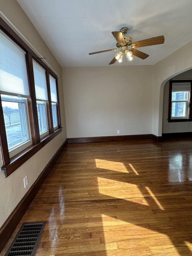 Living Room - 2323 S Logan Ave